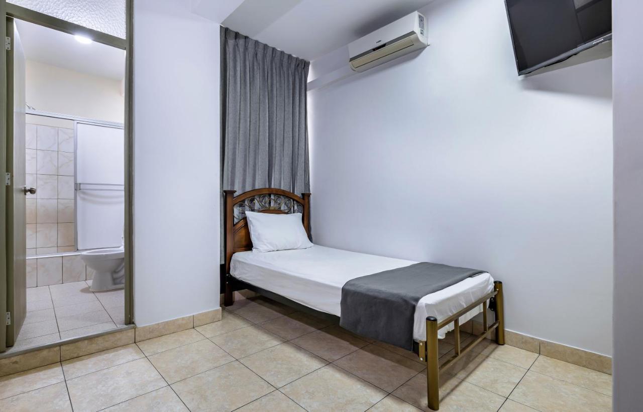 Hotel Taurus Piura Exteriér fotografie