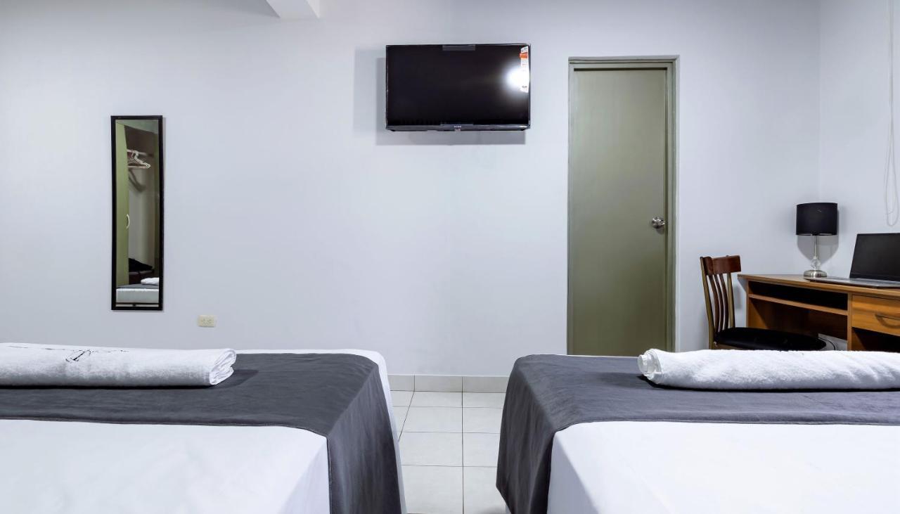 Hotel Taurus Piura Exteriér fotografie